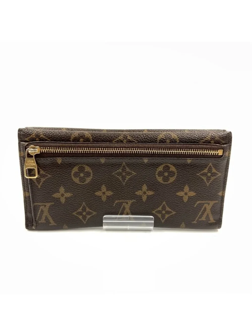 Louis Vuitton guarantee dirt category